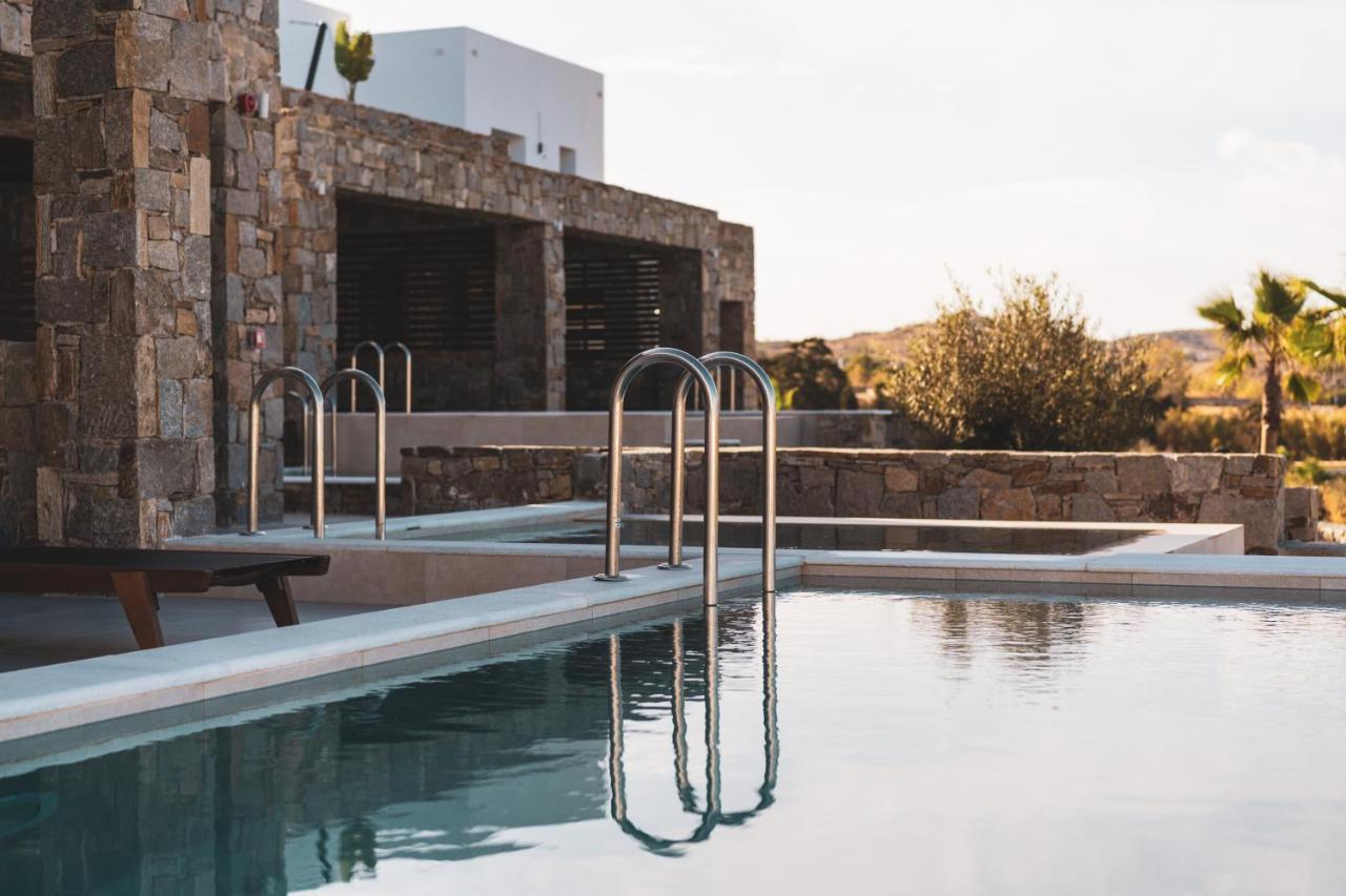 Kouros Blanc Resort & Suites Pounda 외부 사진