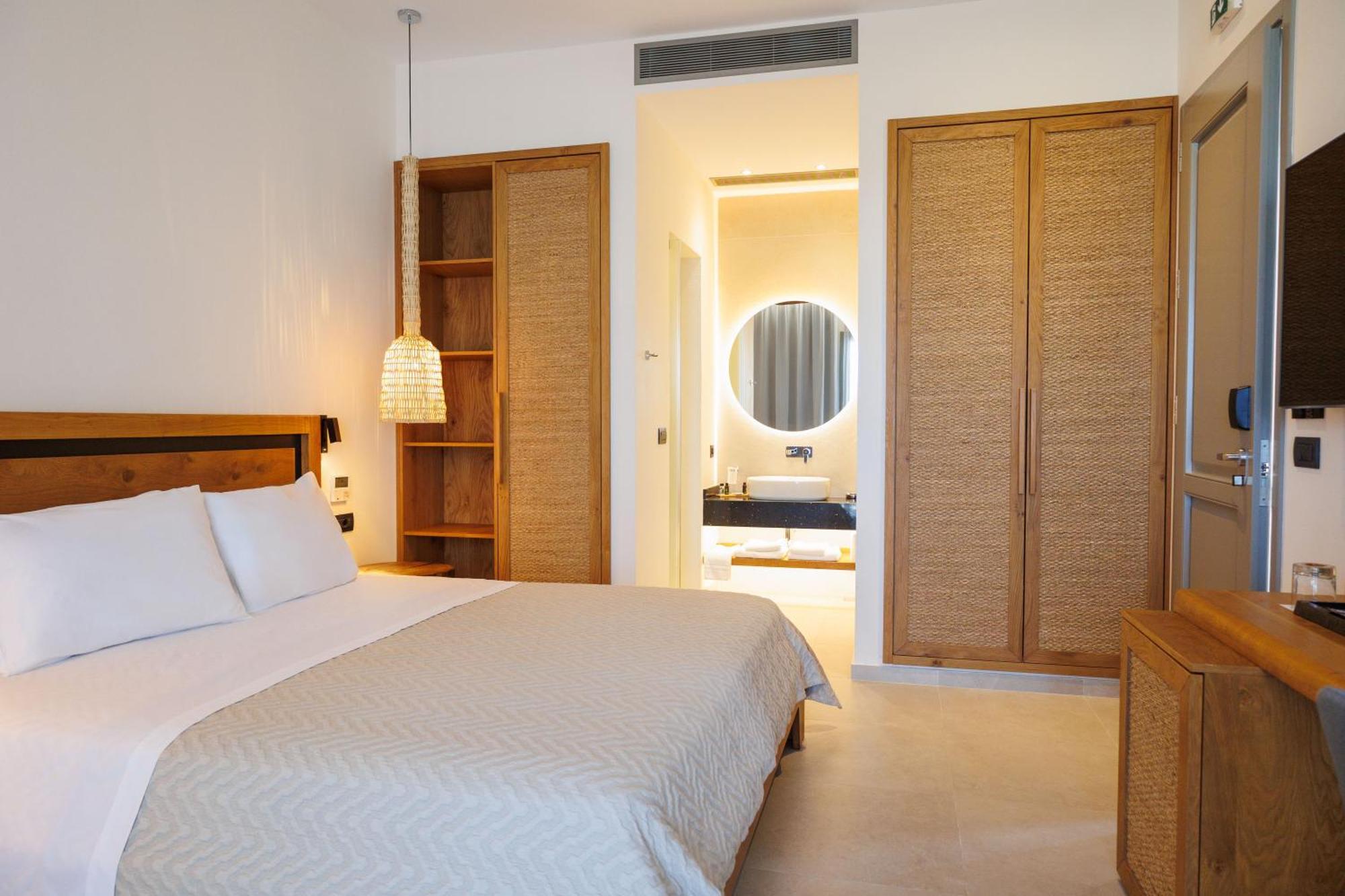 Kouros Blanc Resort & Suites Pounda 객실 사진