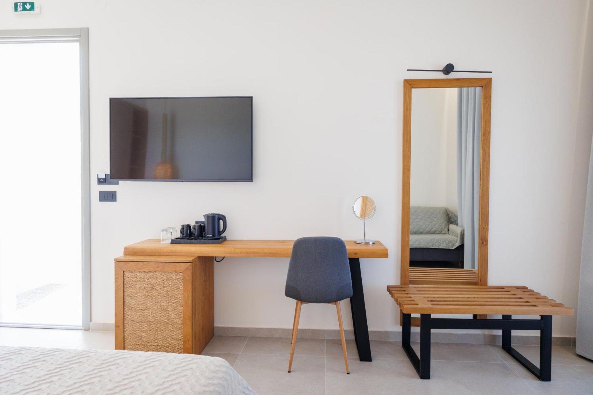 Kouros Blanc Resort & Suites Pounda 객실 사진